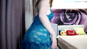 Tease in Sexy Outfit with Twerk