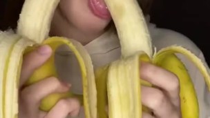 Double banana blow job. Sucking and drooling