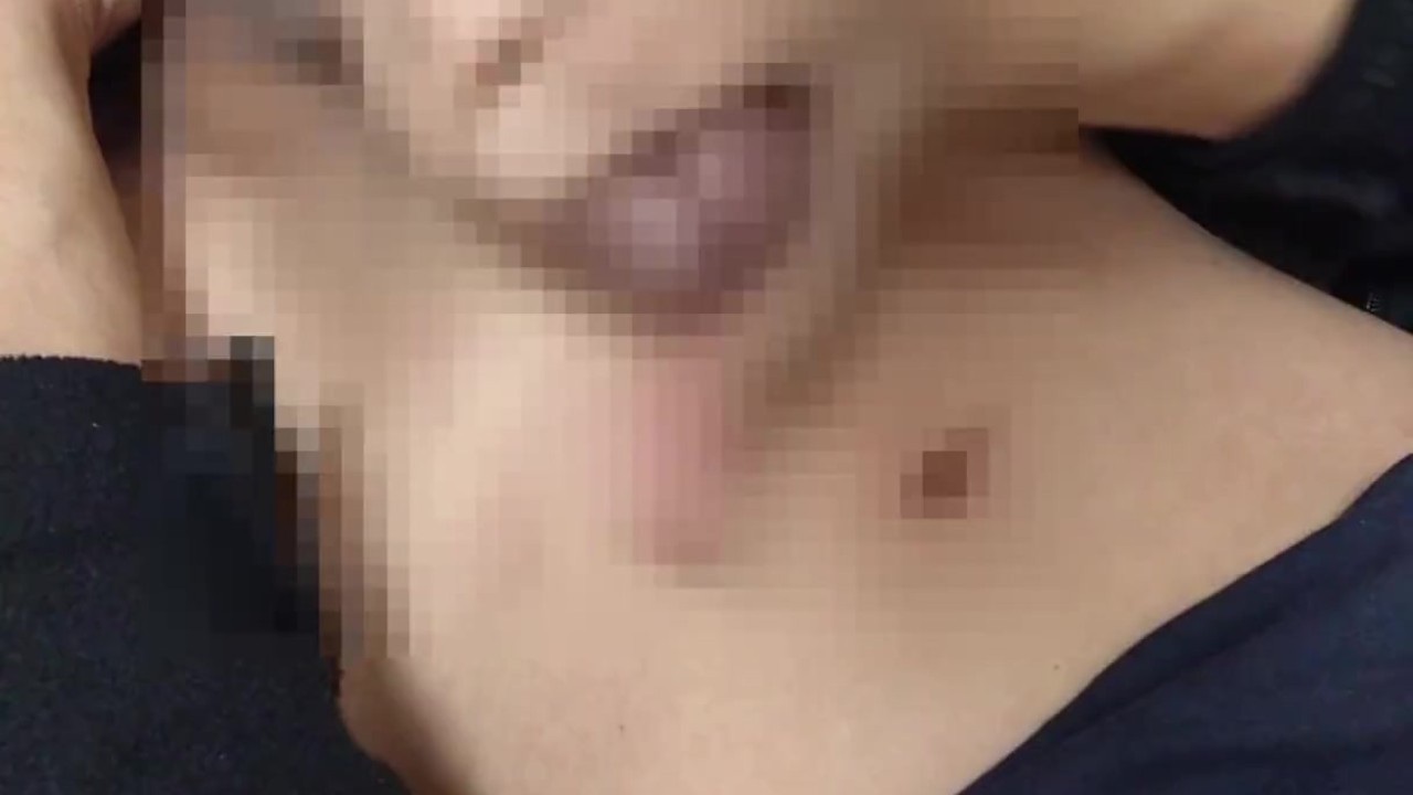 大学生、アナル弄ってオナニー 、指いれたまま射精 - RedTube