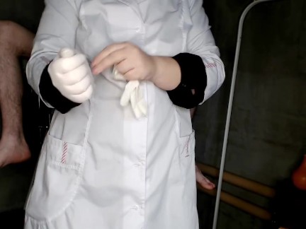 Nurse gives a 1750 ml enema and jerks the patient