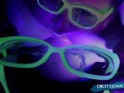 Blowing a hot fucking load on her face and glasses 16/16