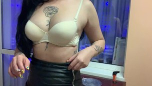 Smokin and using pussy to make myself Cum
