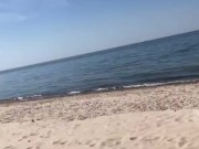 Девушка уговорила за деньги показать свой член и потанцевать голой на пляже - Screenshot 5 of 16 - Schoolboy