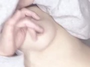 【主観チクニー】服2枚越しでもわかるぽっちりちくび 寒くても気持ちよくなりたい Japanese nipple masturbation orgasm