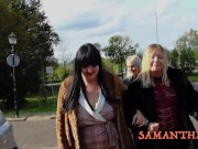 Vier meiden gaan samen los op speeltjes en komen hard klaar 1/16