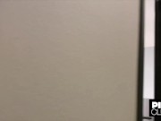 Martina Smerladi si fa scopare nel camerino dal cazzone nero di Freddy Gong 5/16