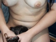 Встретила меня с командировки кунилингусом на чемодане 9/16