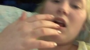 Teen Girl Loves Playing With Herself 
