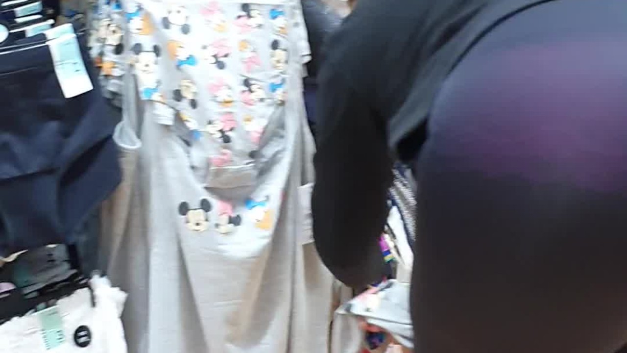 Candid Seethrough Leggings of Latina Babe in Shopping Mall Best Cameltoe and Booty POV - RedTube
