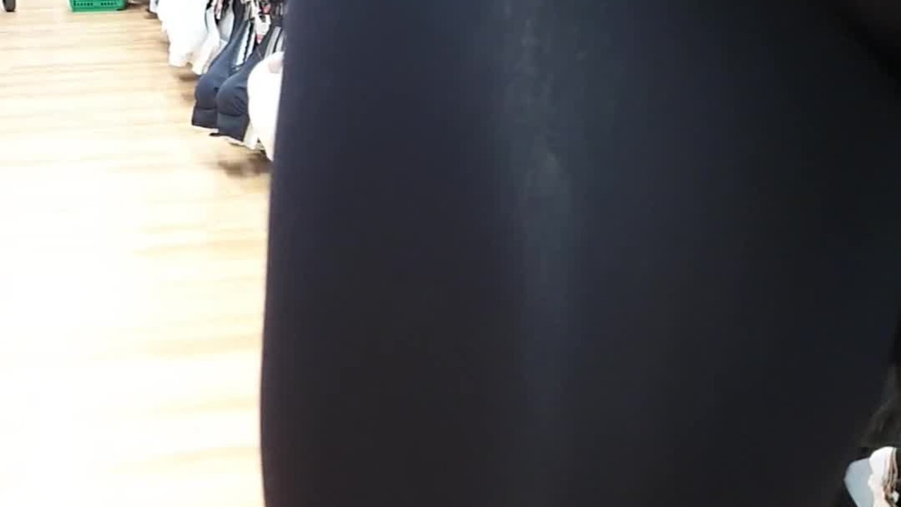 Candid Seethrough Leggings of Latina Babe in Shopping Mall ...