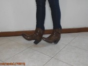 He wached me walking in leather boots and he talked me to fuck my boots and cum on them 4/16