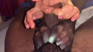 Sexy Footjob in nylon