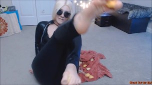 Lemon Foot Tease