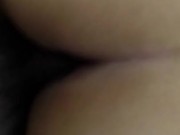 Mi novia en cuatro la grabó mientras la penetro sin condón y le besó el cuello 12/16