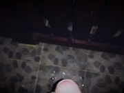 Porno romanesc eleva suge pula si isi rupe pizda in public la hotel 16/16