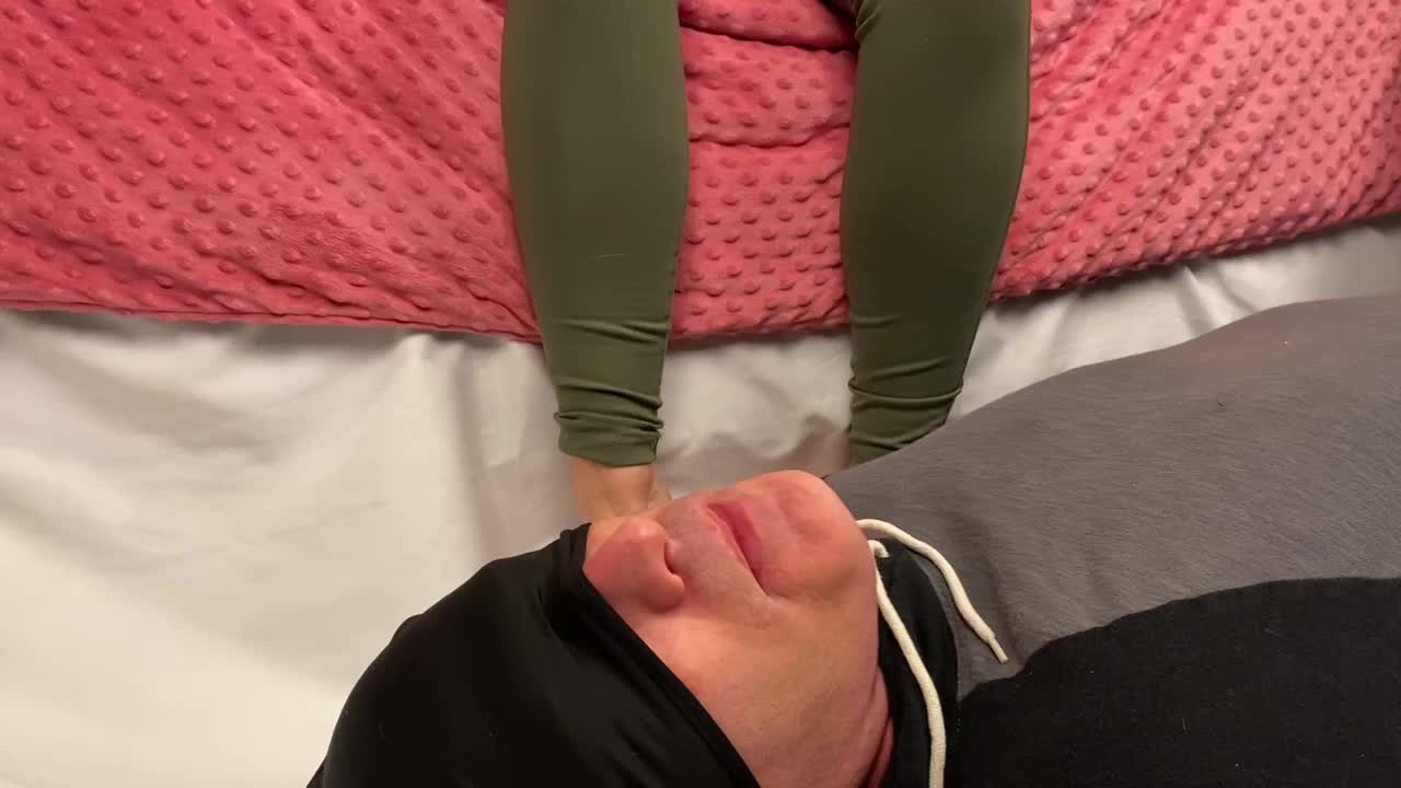 FEMDOM- EAT MY FEET SLAVE! - Free Sex Video - RedTube