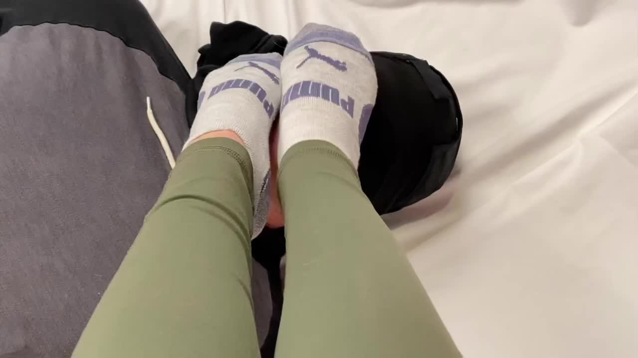 FEMDOM- EAT MY FEET SLAVE! - Free Sex Video - RedTube