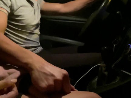Caliento a conductor de Uber y tenemos sexo en Publico!! CASERO