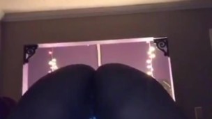 Playing with my pussy till i cum