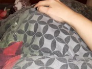 Лижет мою киску под одеялом, потому что стесняется, и это так вставляет - lesbian_illusion 2/16