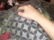 Лижет мою киску под одеялом, потому что стесняется, и это так вставляет - lesbian_illusion 3/16