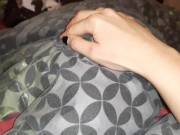 Лижет мою киску под одеялом, потому что стесняется, и это так вставляет - lesbian_illusion 7/16