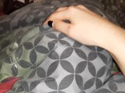 Лижет мою киску под одеялом, потому что стесняется, и это так вставляет - lesbian_illusion 8/16