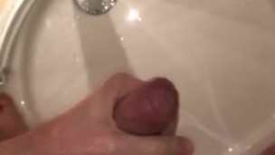 Pissing and cumming 