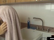 Big bOObed Mommy Charlee Chase Blows Hubby During Shampoo! 14/16