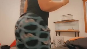 Thick White Girl Shakes Fat Ass