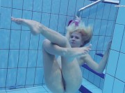 Elena Proklova spreading legs underwater 16/16