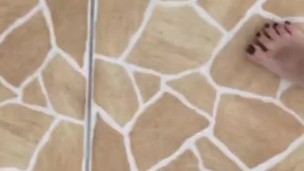 @tici_feet IG ticii feet ticii_feet showing and playing with broken havaianas flip flops (preview)