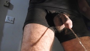 Quick Standing Piss