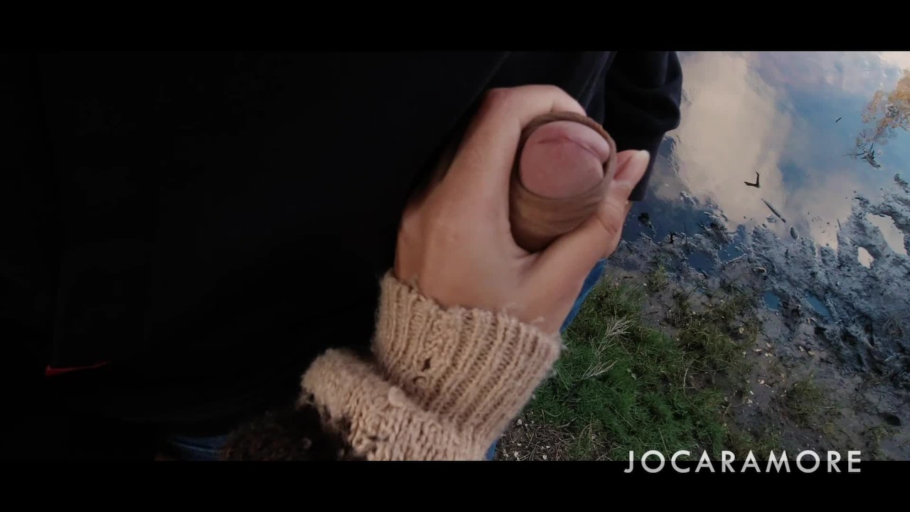 PUBLIC HANDJOB - EROTICA EN ROUTE (EPISODE 9) - 無料セックスビデオ - RedTube