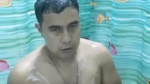 Anualidad en el baño termino masturbandome