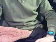 Pipe Sex en voiture il déchire ses collants et la baise dans le parking à travers sa mini jupe rose 1/16