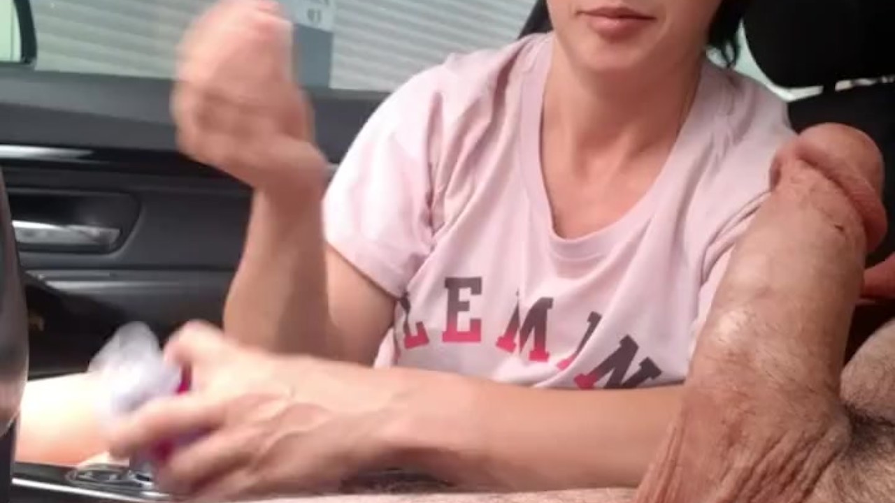 Julia car handjob! 4 - Free Sex Video - RedTube