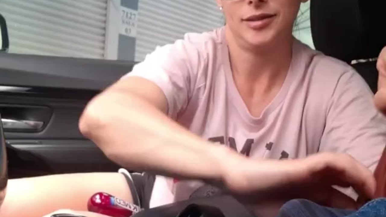Julia car handjob! 4 - Free Sex Video - RedTube
