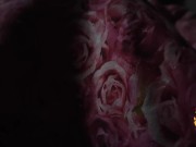 Ladymuffin si masturba a letto 1/16