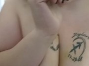 Kitten almost pees herself again - Screenshot 4 of 16 - Peeing