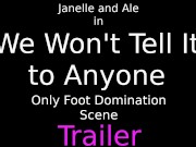 Ebony Girl Sottomette Ragazzo Bianco e Lui Annusa e Lecca i Suoi Piedi Nudi Dialoghi Italiano FemDom 1/16