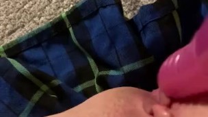 Small goth girl gets off with toy