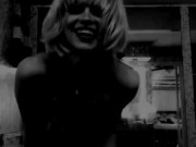 Roxanna Redfoot spank rave kink party girl - more on OnlyFans / Roxanna Redfoot  16/16