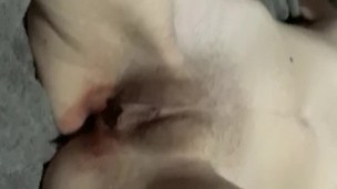 PT2 Periodssex pulling out on my hot girlfriends pussylips