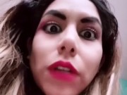 Giantess vore buttcrush español