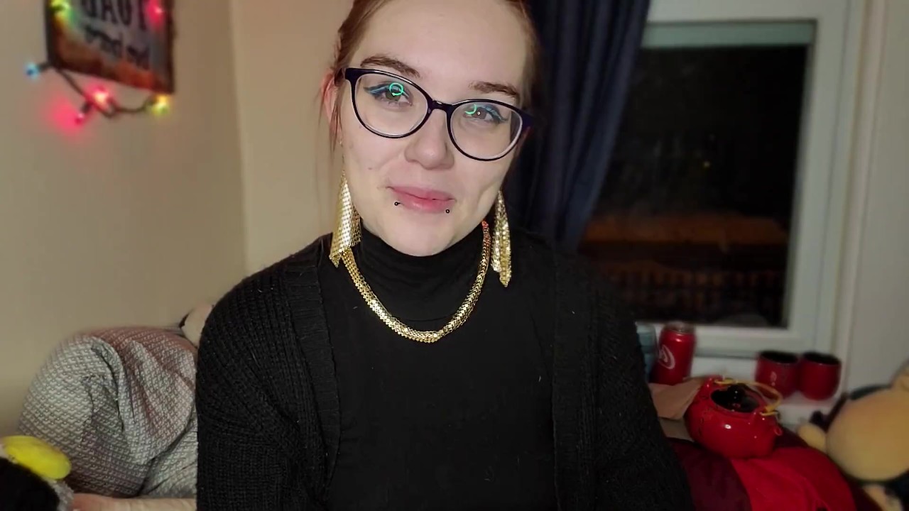 Storytime and smoke masturbation sesh - Izzy Hellbourne - Free Sex Video - RedTube