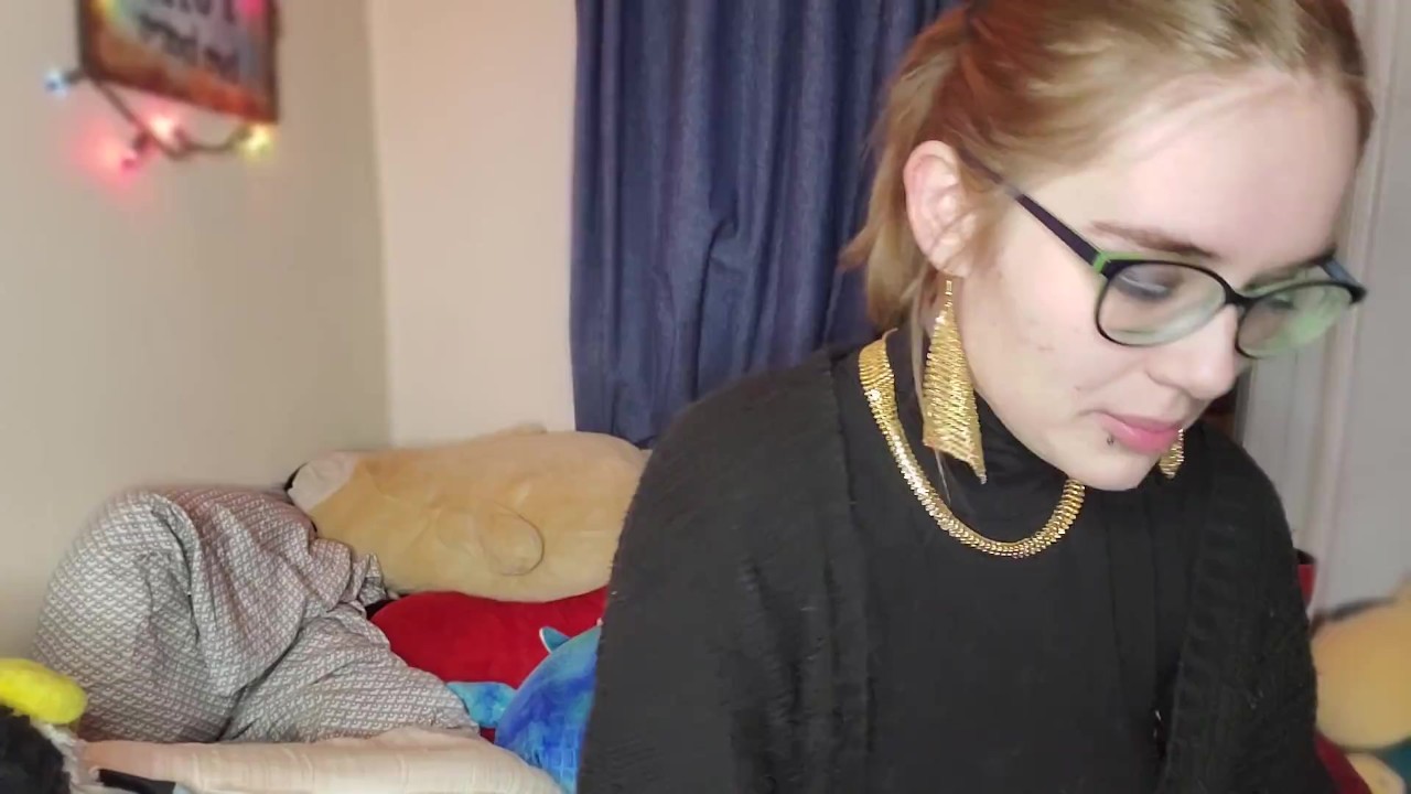 Storytime and smoke masturbation sesh - Izzy Hellbourne - Free Sex Video - RedTube