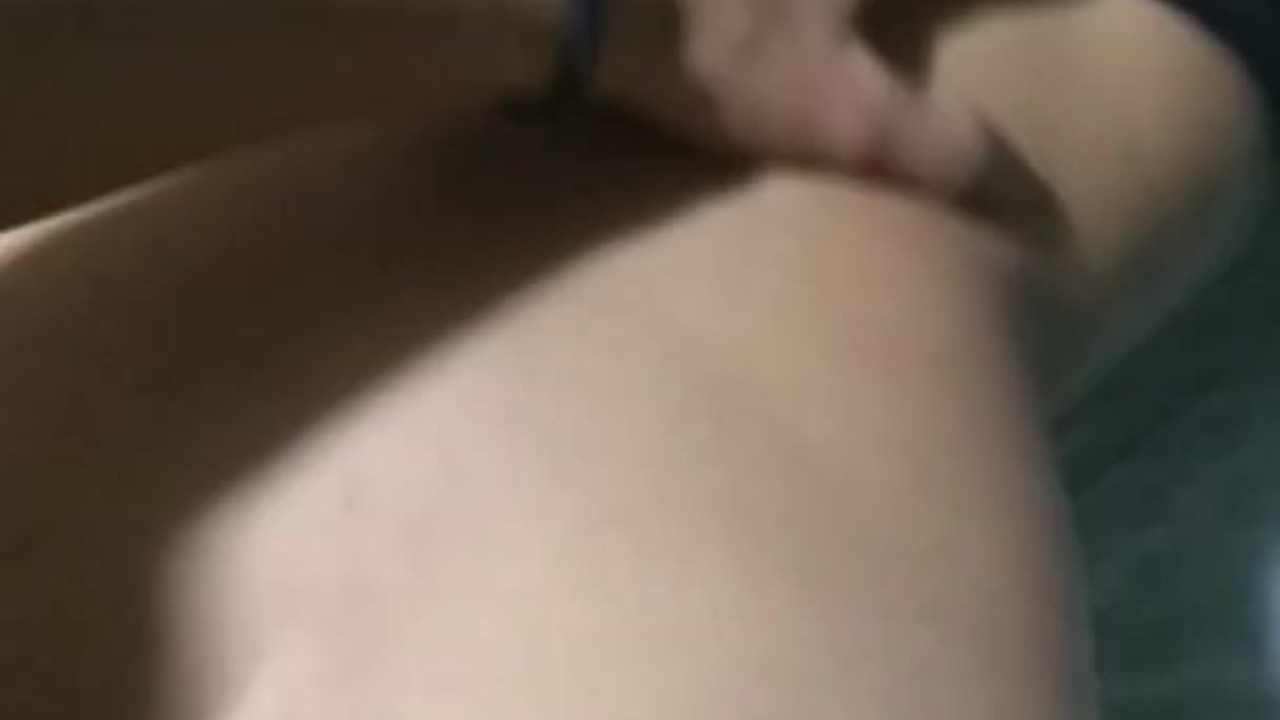 Maestro de universidad se coje a su alumna para aprobar su materia - Free Sex Video - RedTube