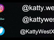 Красотка в короткой юбке соблазняет сводного брата стриптизом 13/16