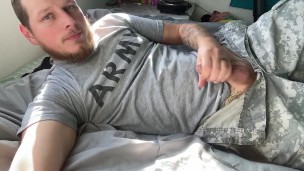 Army mechanic masturbate